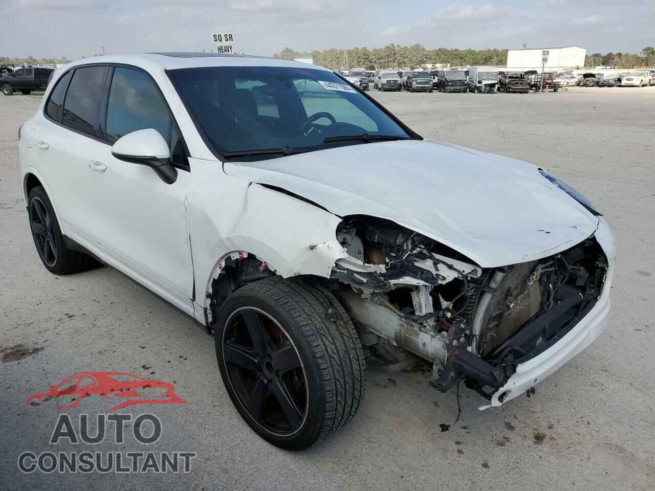 PORSCHE CAYENNE 2018 - WP1AA2A27JKA05794