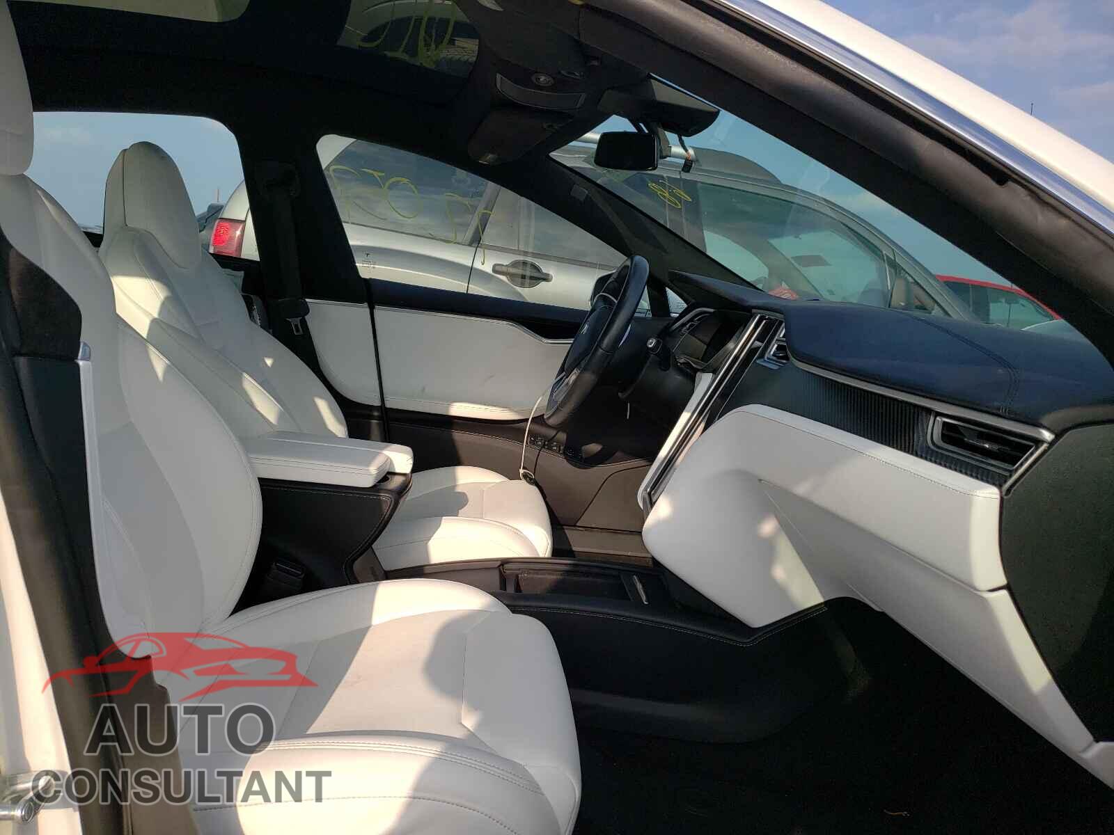 TESLA MODEL S 2017 - 5YJSA1E17HF185478