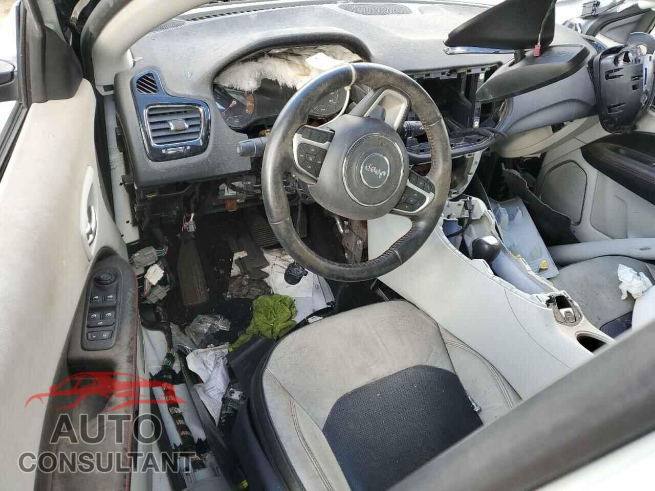 JEEP COMPASS 2020 - 3C4NJDCB2LT111485