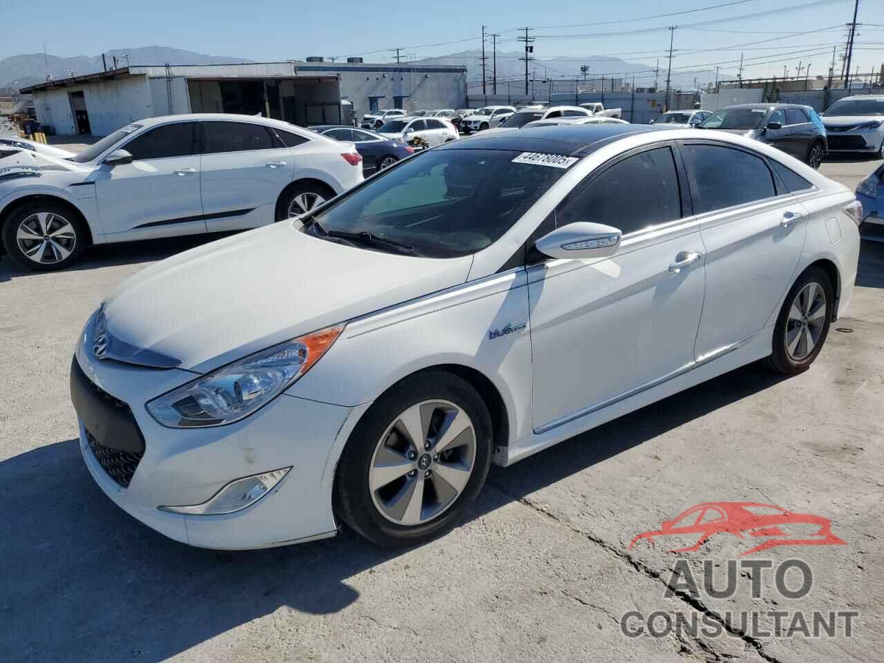 HYUNDAI SONATA 2011 - KMHEC4A47BA018462