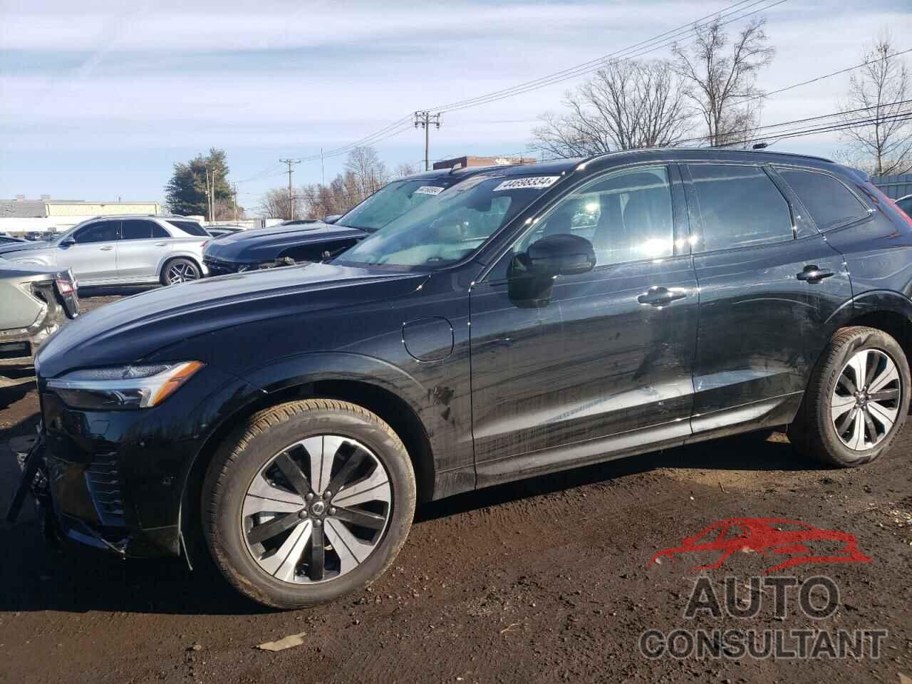 VOLVO XC60 PLUS 2023 - YV4H60DW7P1348458