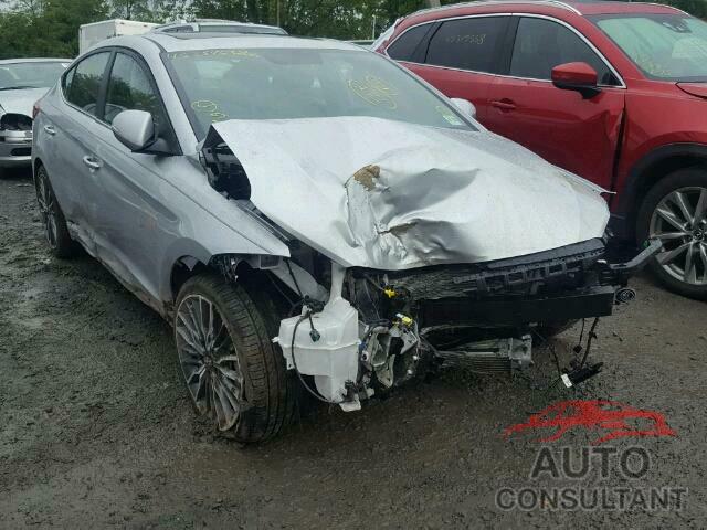 HYUNDAI ELANTRA 2018 - KMHD04LB4JU537756