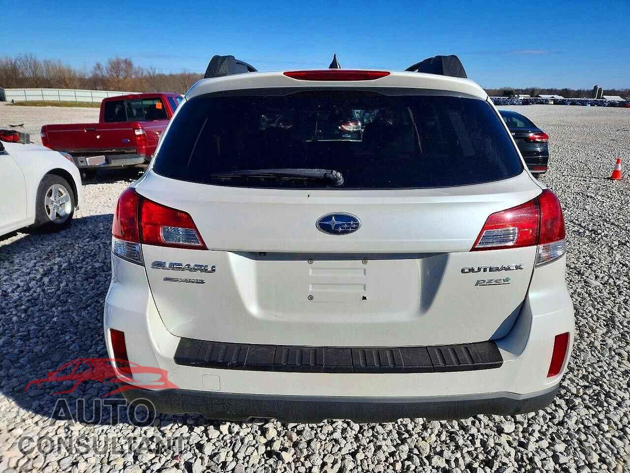SUBARU OUTBACK 2014 - 4S4BRBPC8E3289382