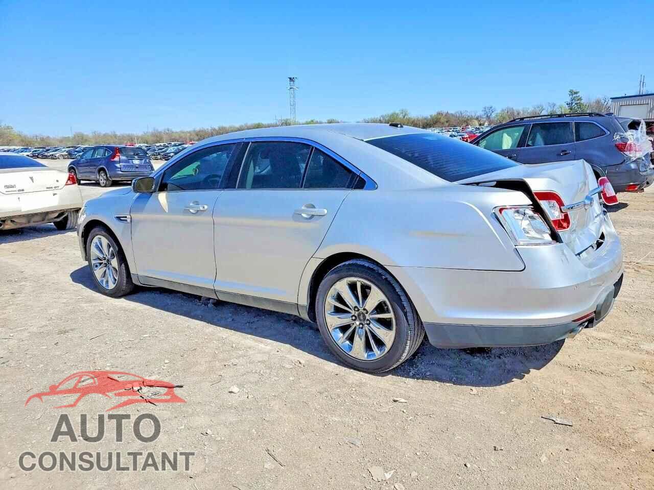 FORD TAURUS 2011 - 1FAHP2FW2BG119982