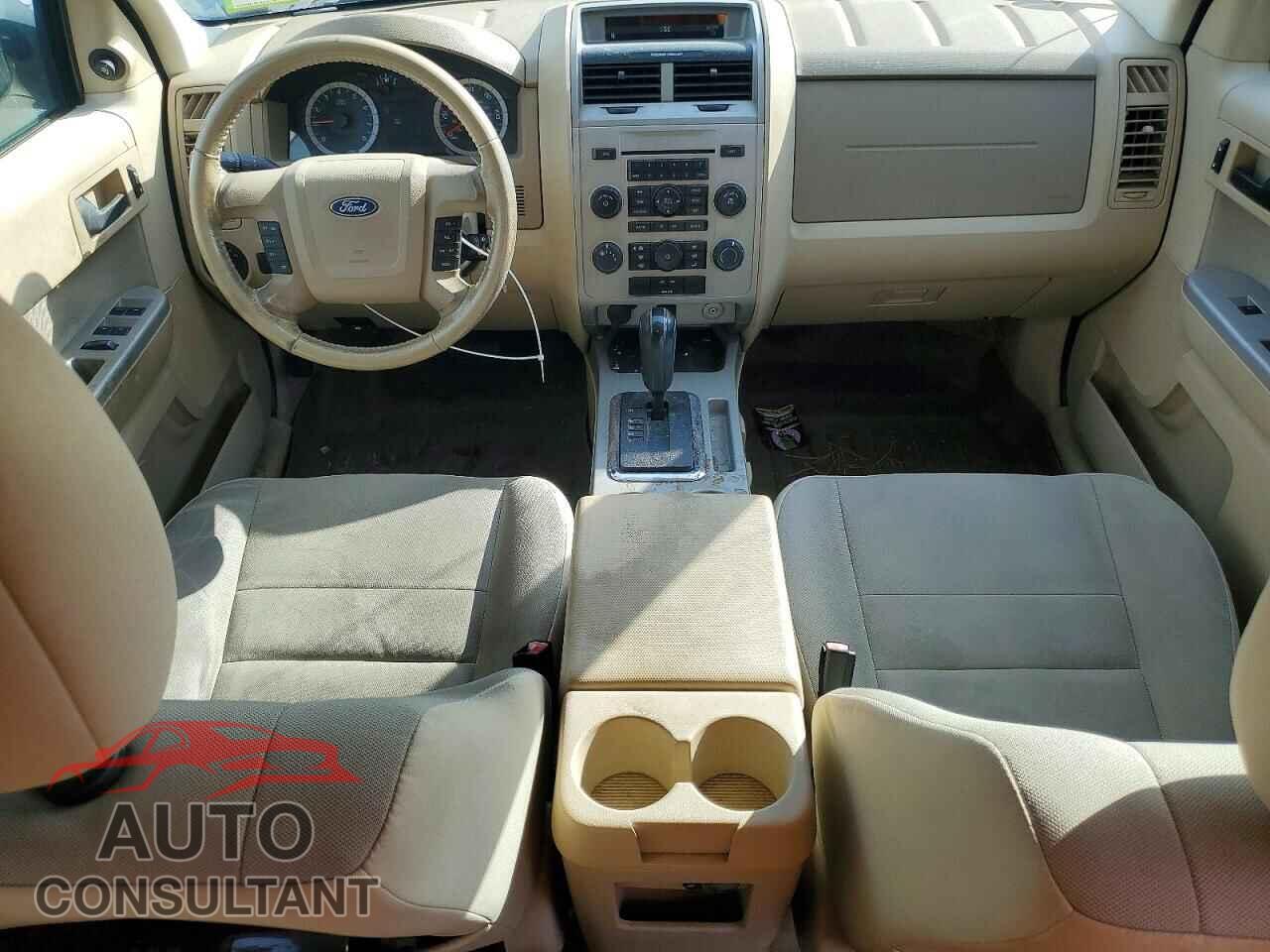 FORD ESCAPE 2011 - 1FMCU0D77BKC59208