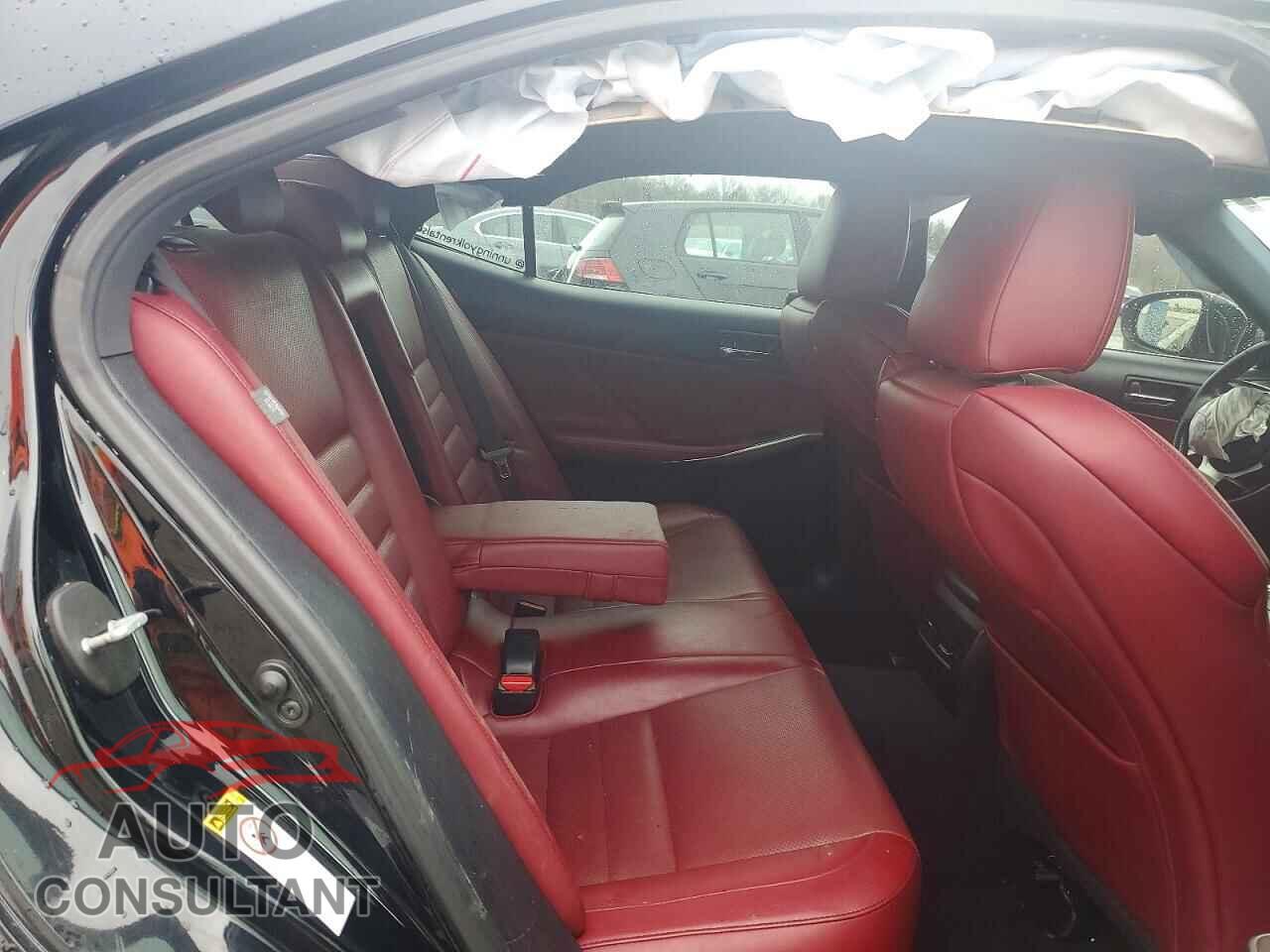 LEXUS IS 2015 - JTHCE1D2XF5006947