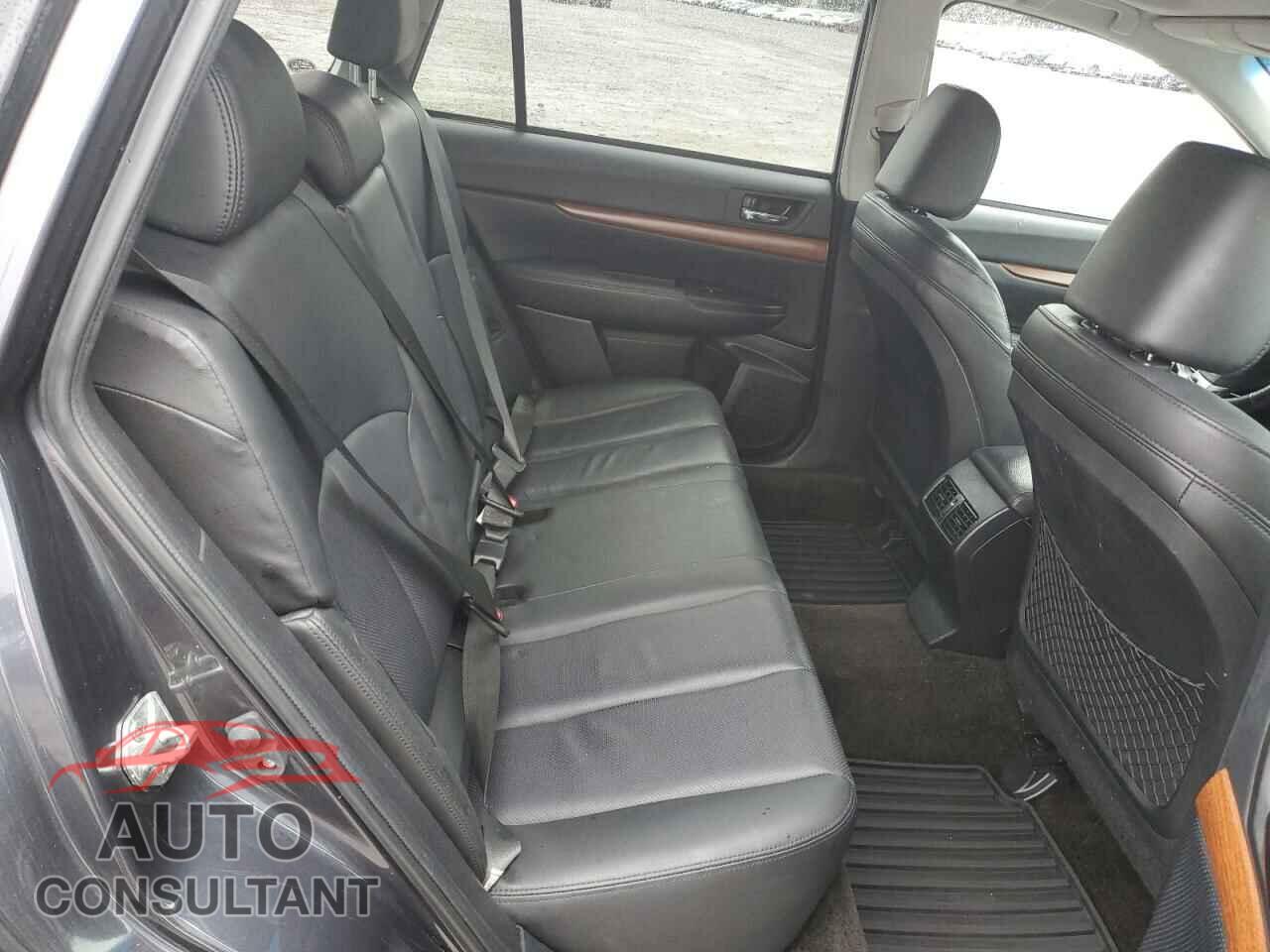 SUBARU OUTBACK 2013 - 4S4BRBKC8D3281630