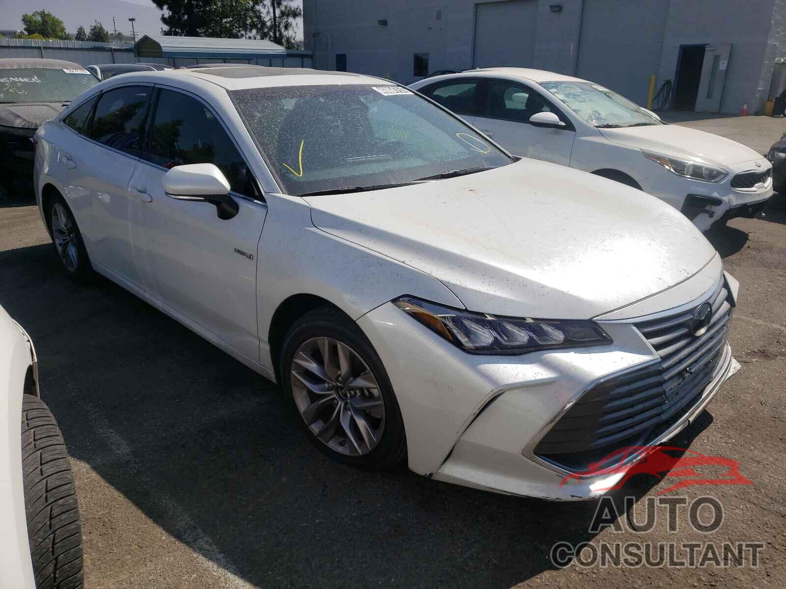 TOYOTA AVALON 2019 - 4T1B21FB2KU002423