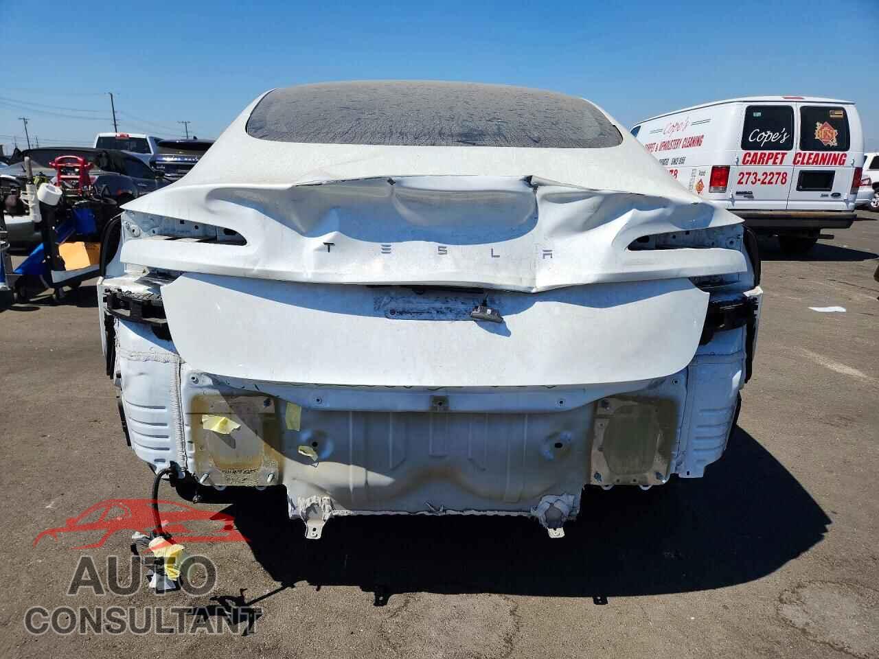TESLA MODEL 3 2024 - 5YJ3E1EA4RF729512