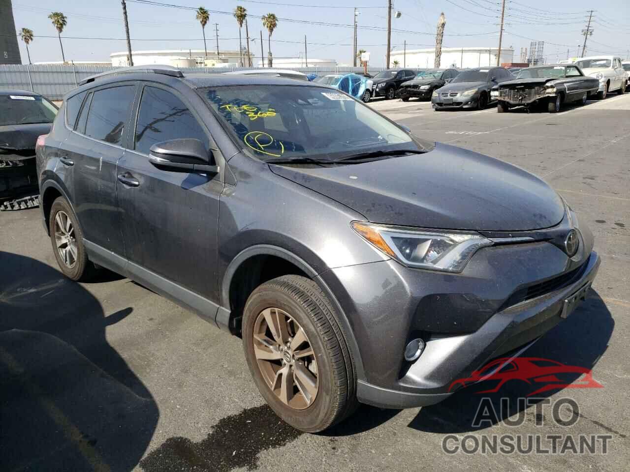 TOYOTA RAV4 2018 - JTMWFREV1JJ737348