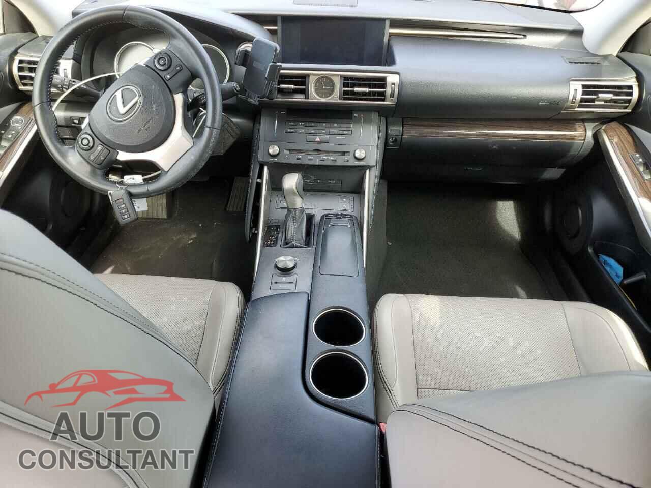 LEXUS IS 2015 - JTHCF1D26F5021510