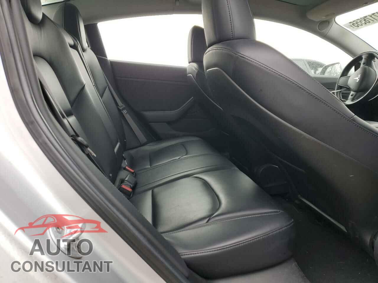 TESLA MODEL 3 2018 - 5YJ3E1EA5JF005199