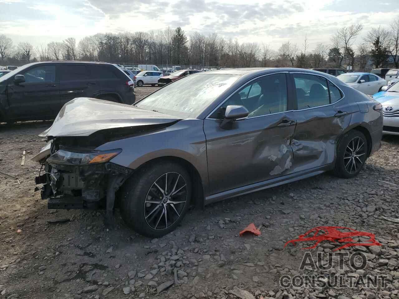TOYOTA CAMRY 2022 - 4T1T11AK9NU665085