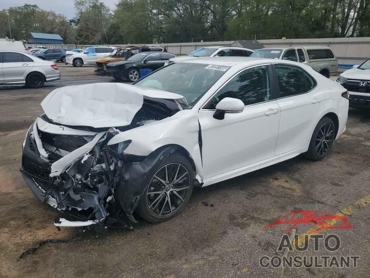 TOYOTA CAMRY 2023 - 4T1G11AK1PU188298