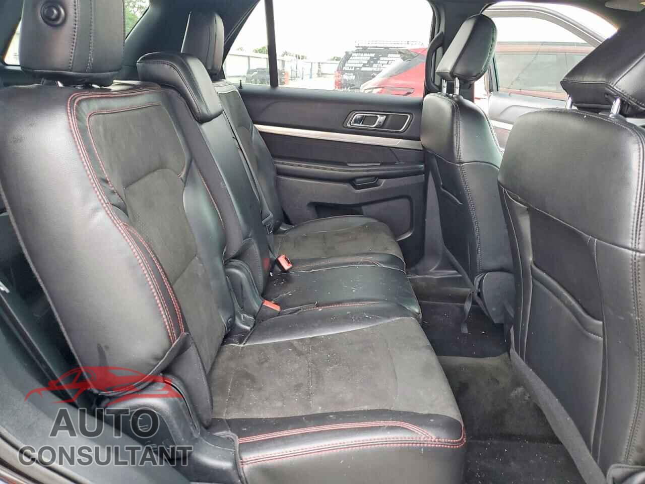 FORD EXPLORER 2018 - 1FM5K7D88JGB88781