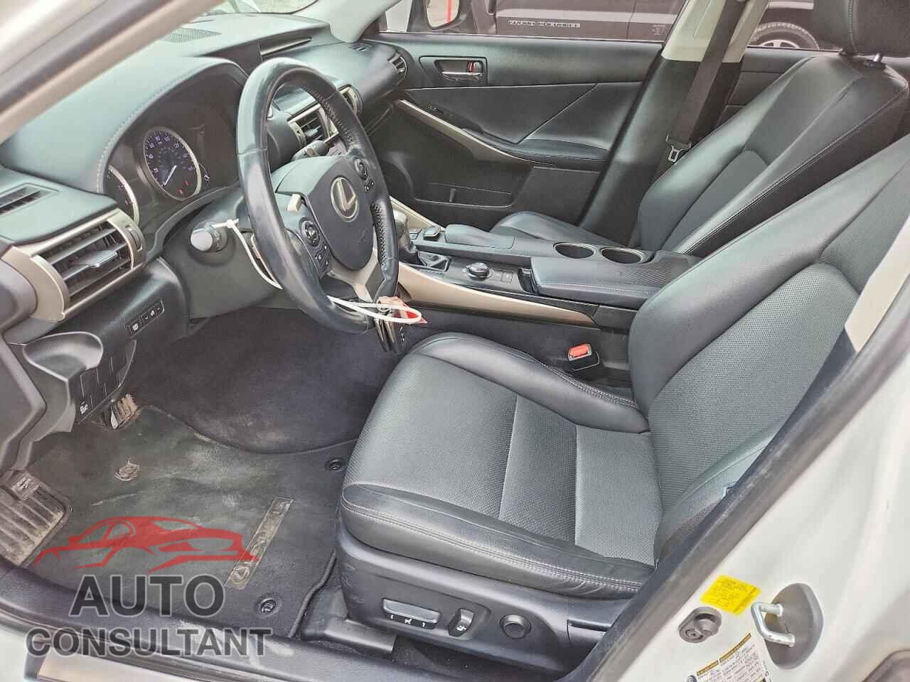 LEXUS IS 2014 - JTHCF1D22E5002192