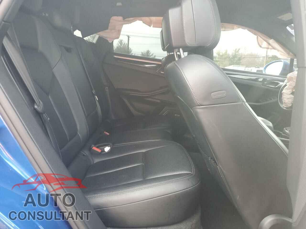 PORSCHE MACAN 2017 - WP1AB2A59HLB19842