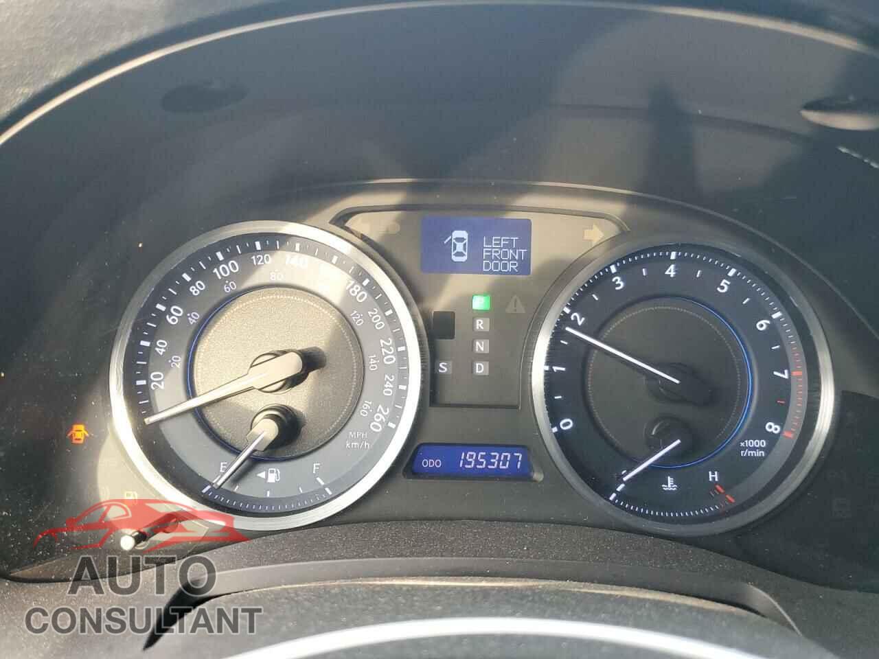 LEXUS IS 2011 - JTHCF5C22B5048223