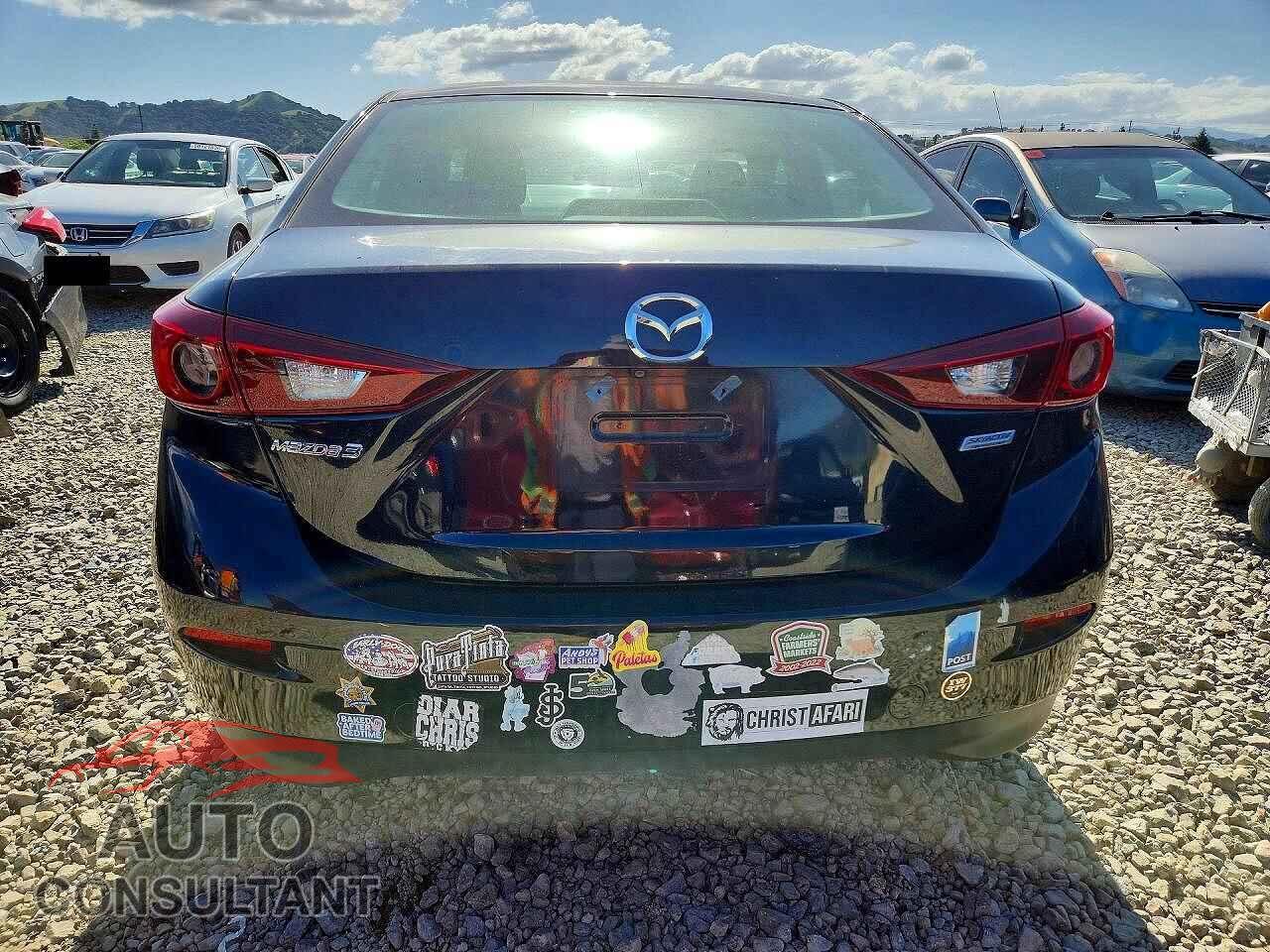 MAZDA 3 2017 - 3MZBN1U76HM126425