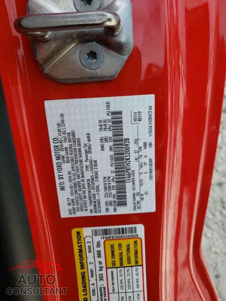 FORD MUSTANG 2019 - 1FA6P8TH2K5200928