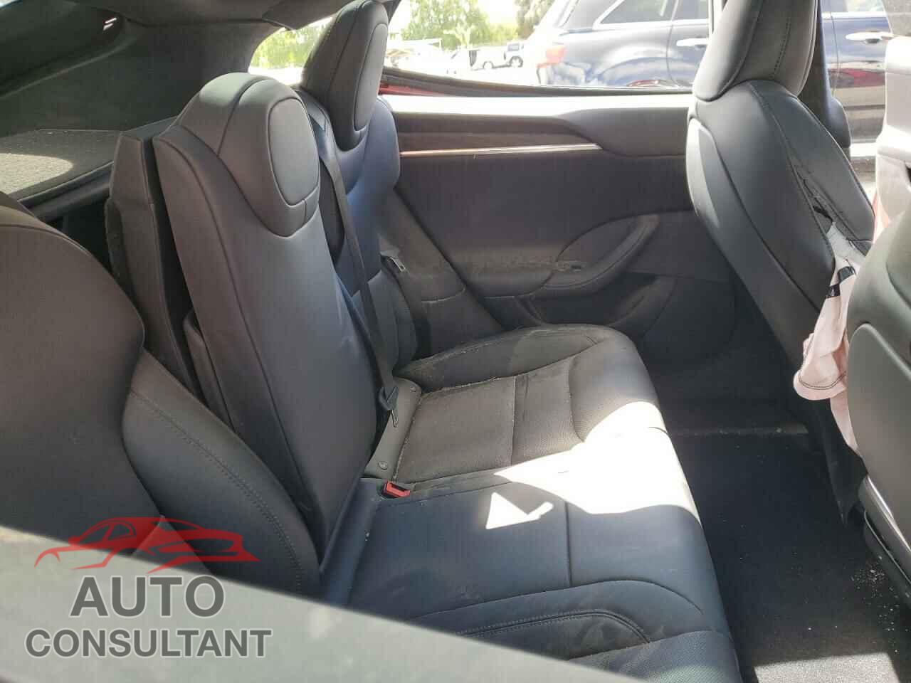 TESLA MODEL S 2023 - 5YJSA1E56PF521168