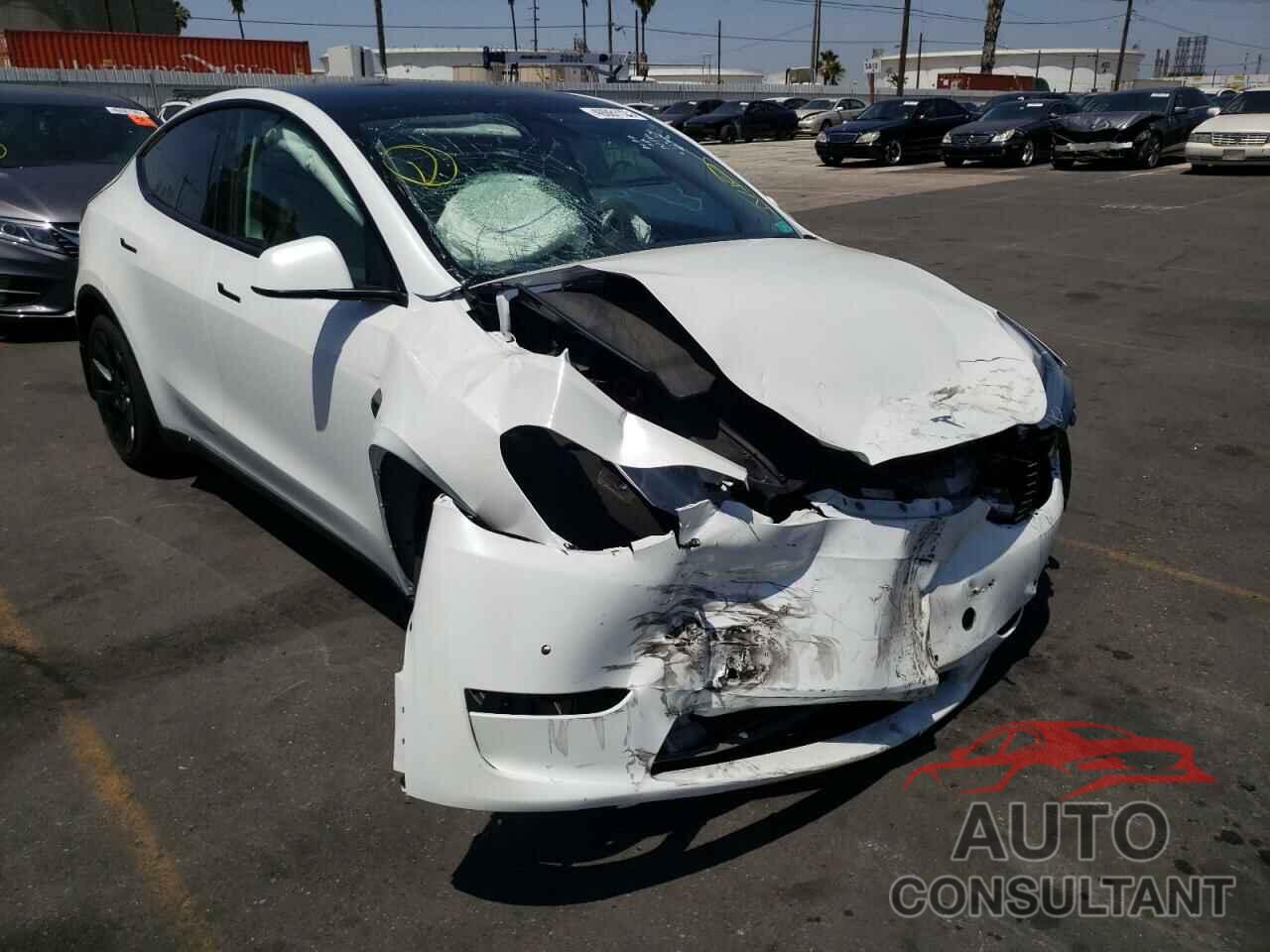 TESLA MODEL Y 2021 - 5YJYGDEDXMF126407