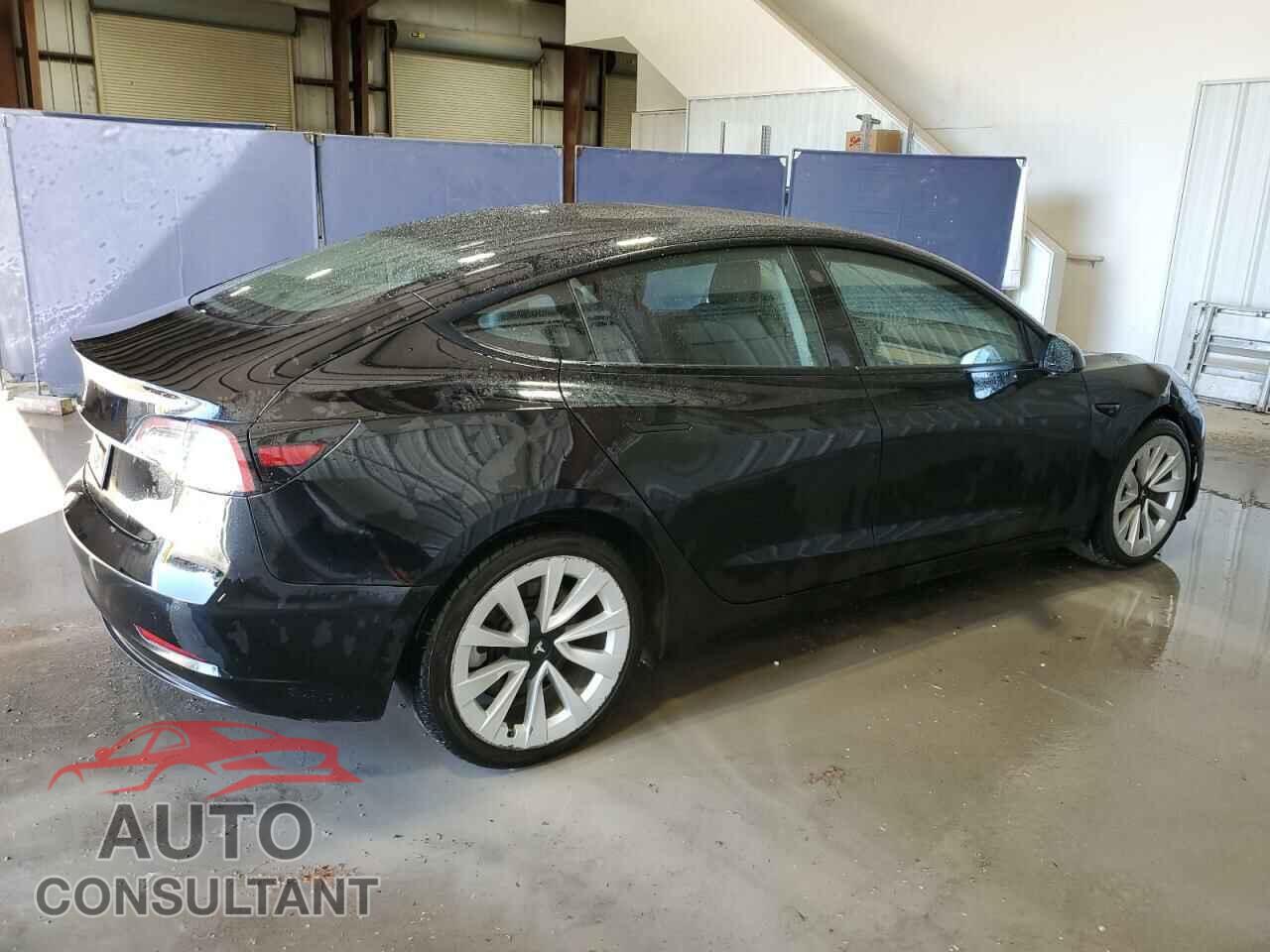TESLA MODEL 3 2022 - 5YJ3E1EA7NF370571
