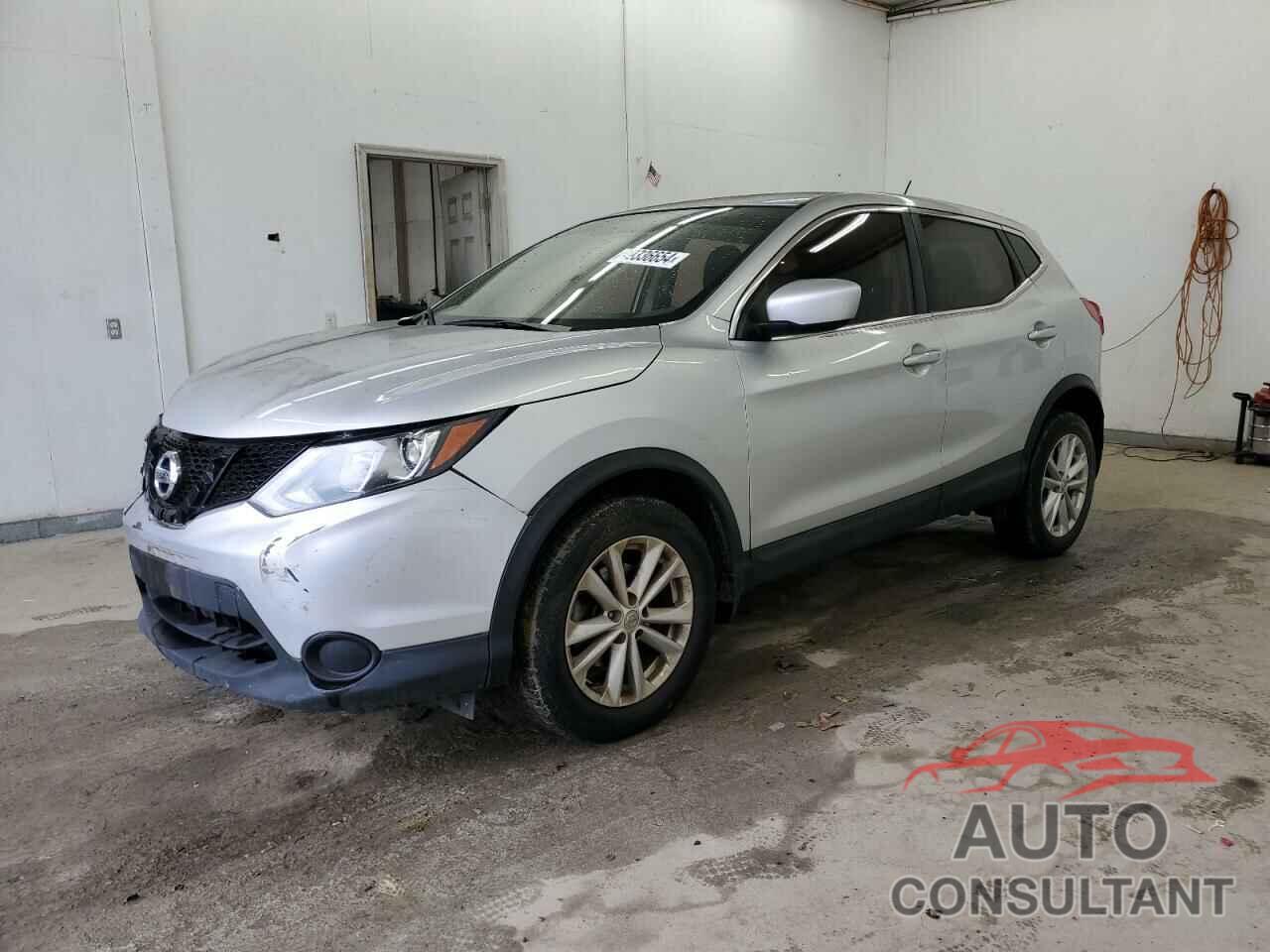 NISSAN ROGUE 2017 - JN1BJ1CP9HW018321