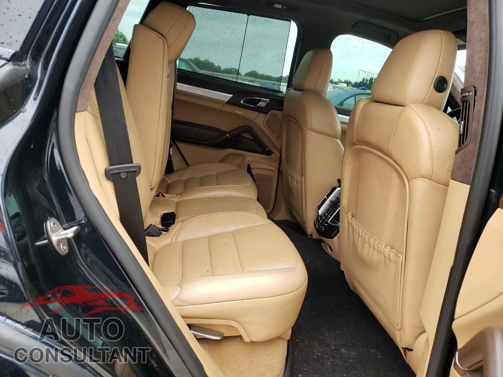 PORSCHE CAYENNE 2017 - WP1AD2A26HLA82121