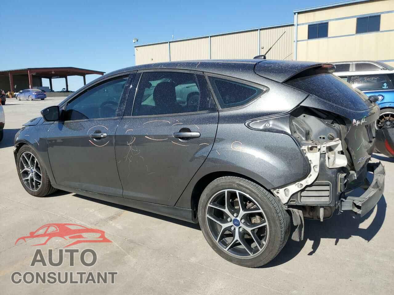 FORD FOCUS 2017 - 1FADP3M2XHL229506