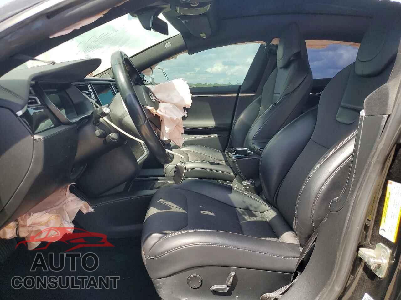 TESLA MODEL S 2017 - 5YJSA1E16HF202738