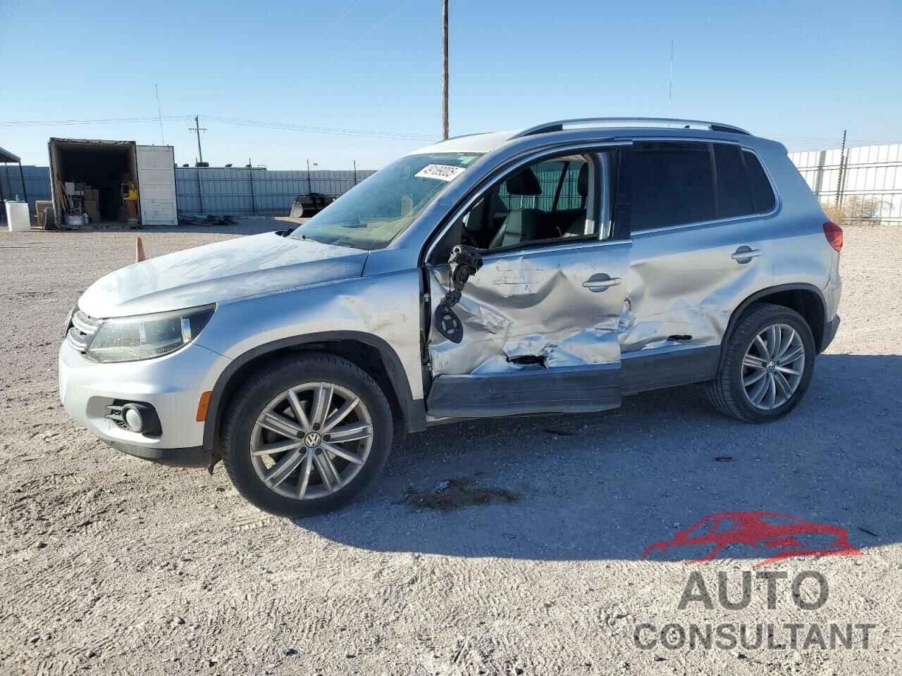 VOLKSWAGEN TIGUAN 2013 - WVGAV7AX4DW551797