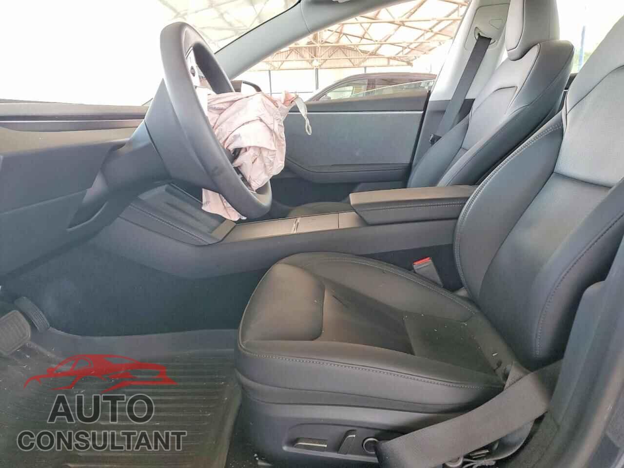 TESLA MODEL 3 2025 - 5YJ3E1EA1SF917295
