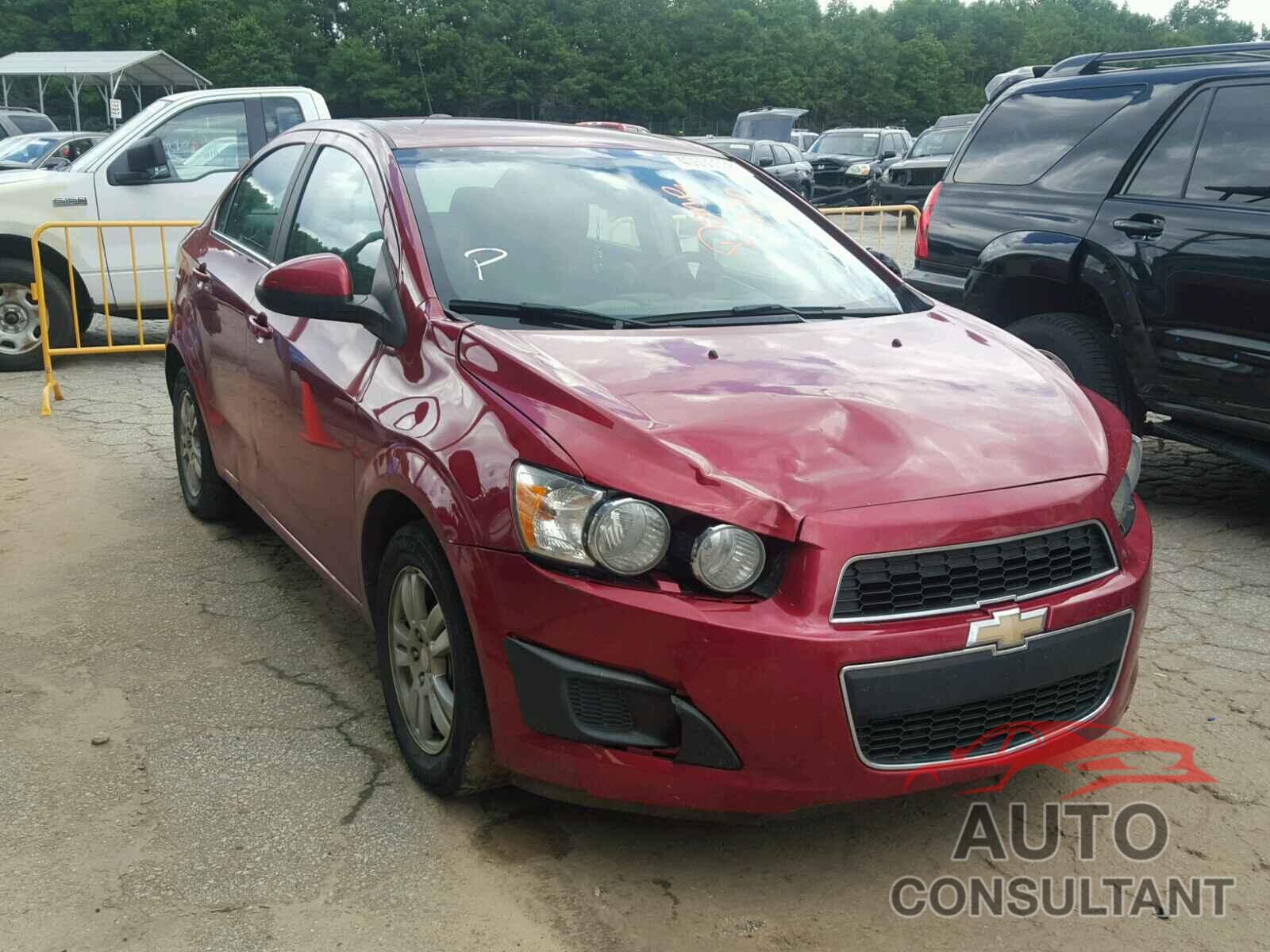 CHEVROLET SONIC 2015 - 1G1JC5SH1F4151449