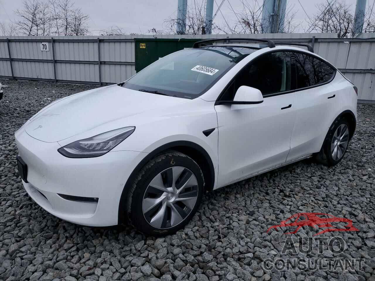 TESLA MODEL Y 2021 - 5YJYGAEE2MF148683