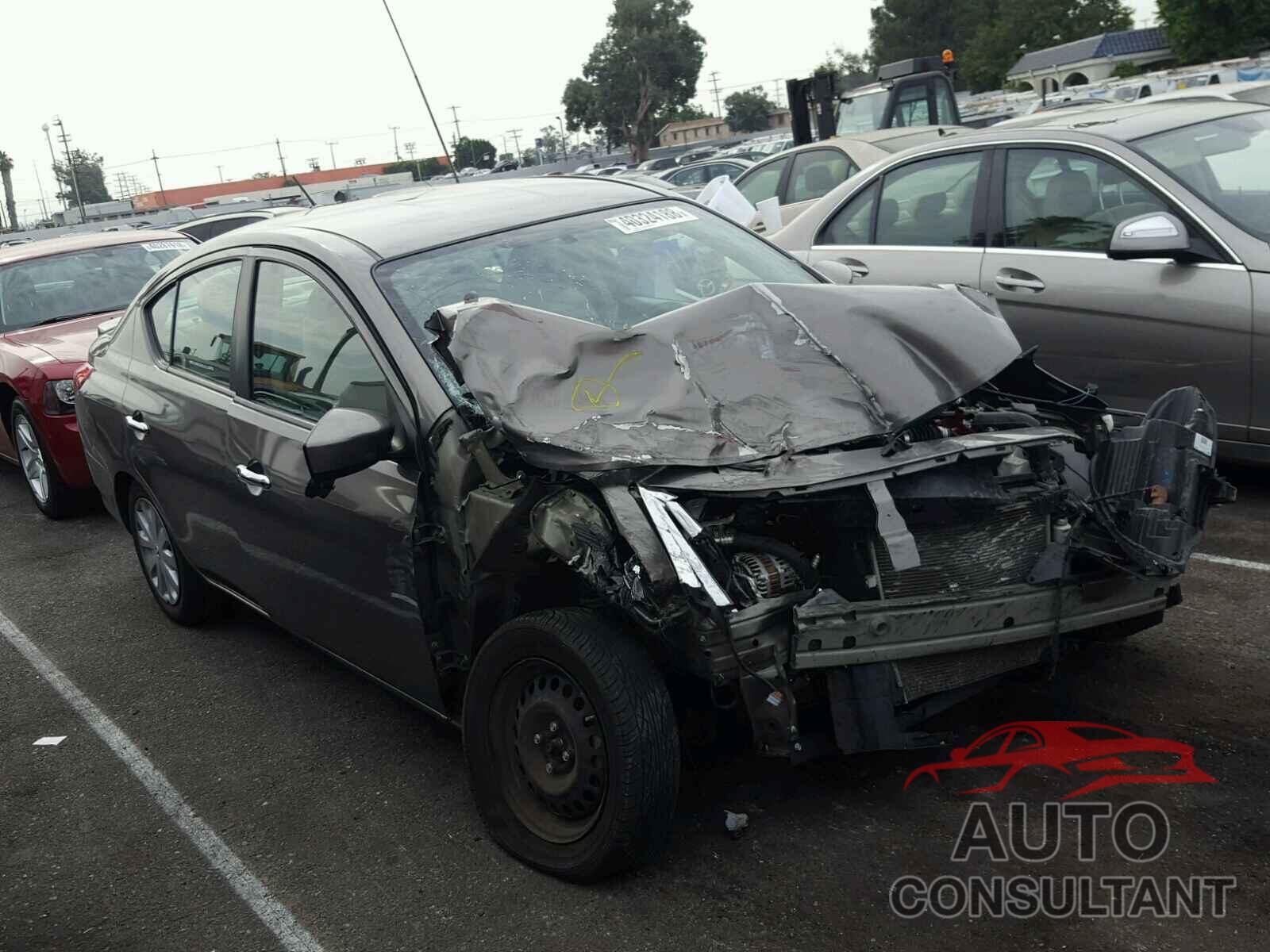NISSAN VERSA 2016 - 3N1CN7AP2GL804495