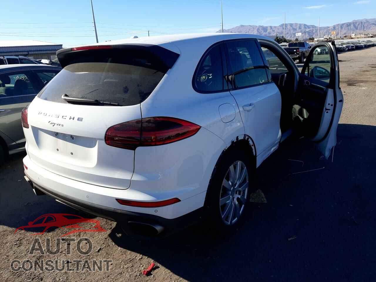 PORSCHE CAYENNE 2017 - WP1AA2A25HKA88121
