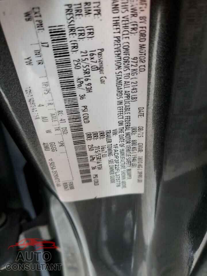 FORD FOCUS 2015 - 1FADP3F22FL375778