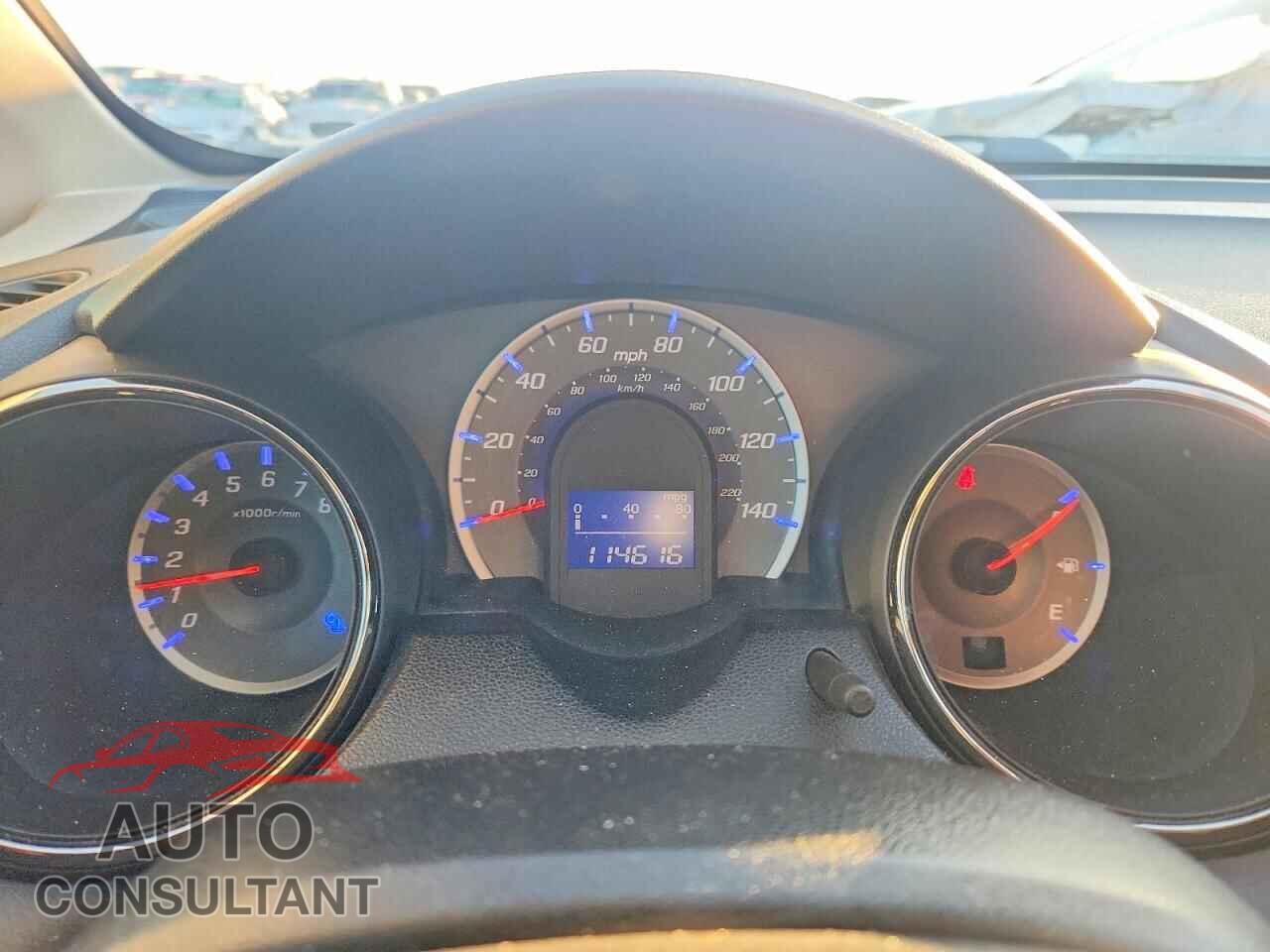 HONDA FIT 2012 - JHMGE8H5XCC012902