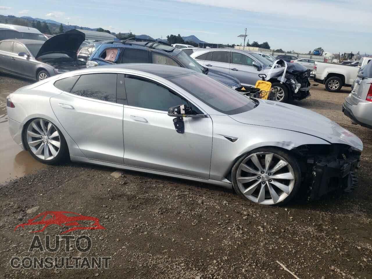 TESLA MODEL S 2017 - 5YJSA1E19HF192724
