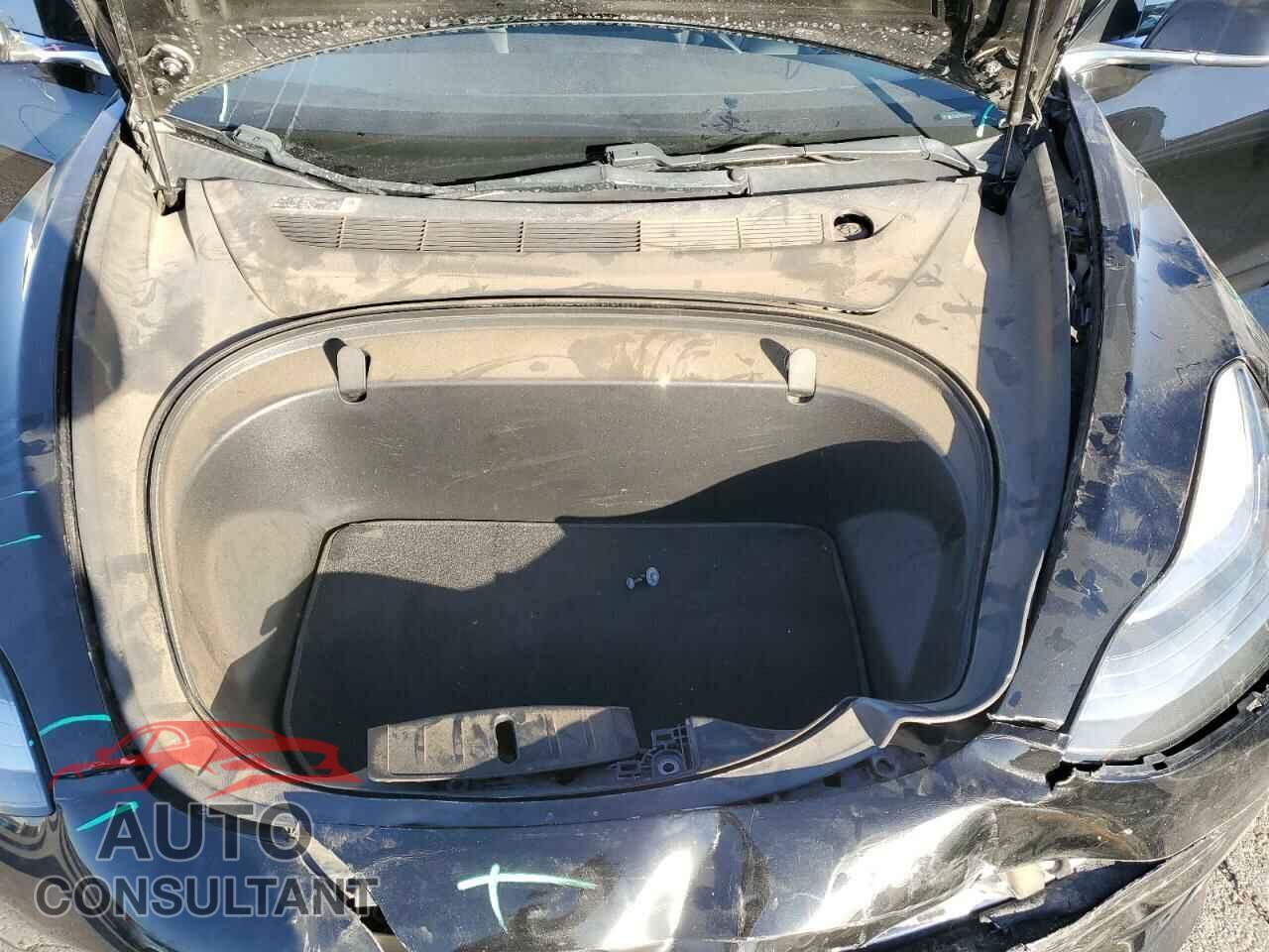 TESLA MODEL 3 2018 - 5YJ3E1EA7JF042772