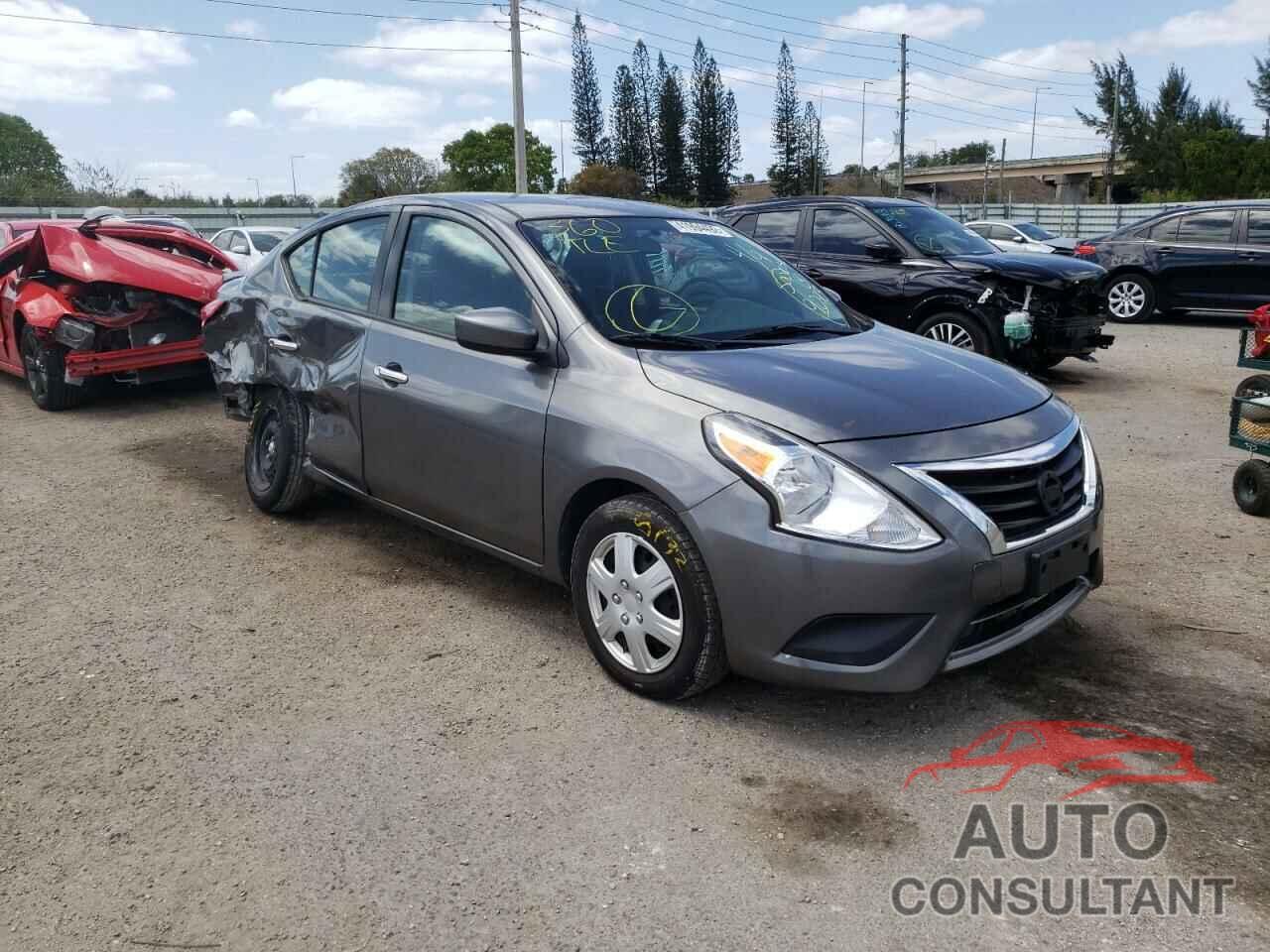 NISSAN VERSA 2017 - 3N1CN7AP9HL889093