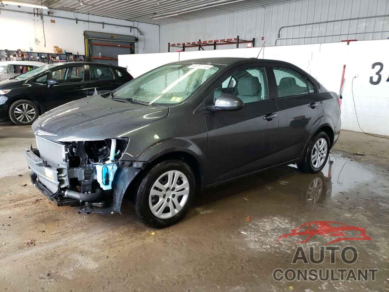 CHEVROLET SONIC 2019 - 1G1JB5SB2K4128870