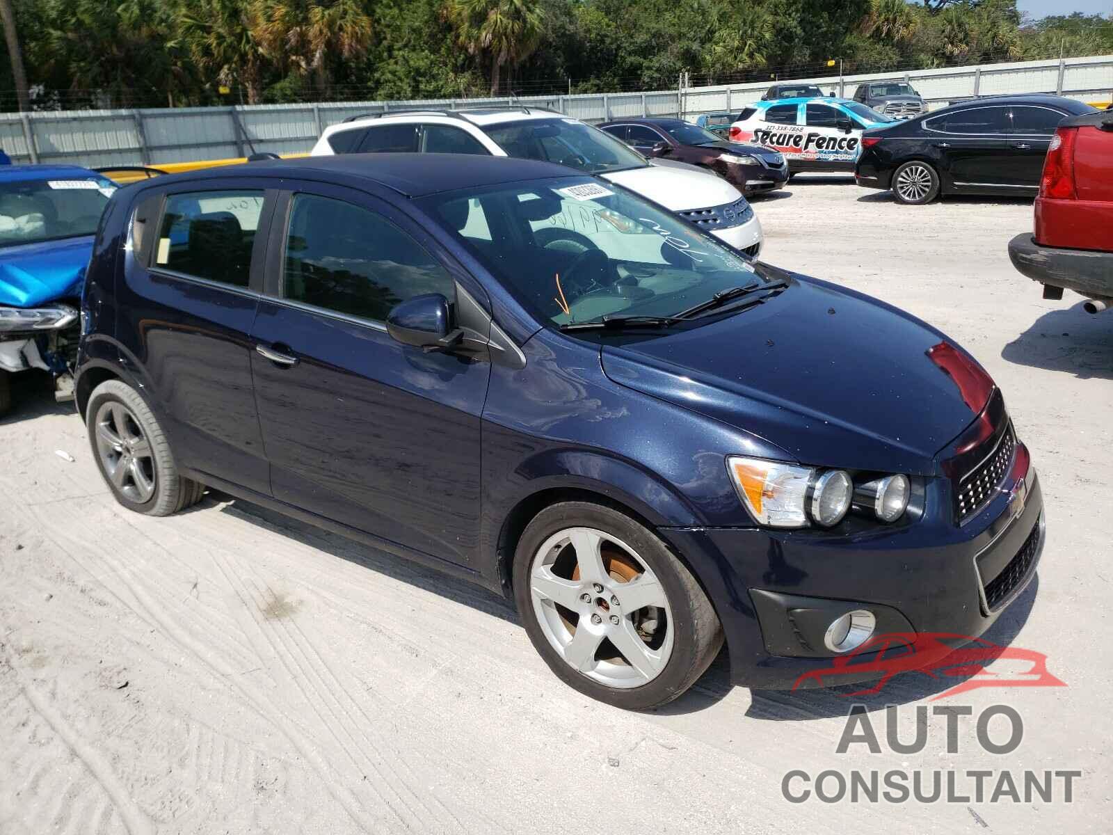 CHEVROLET SONIC 2016 - 1G1JE6SB8G4153440