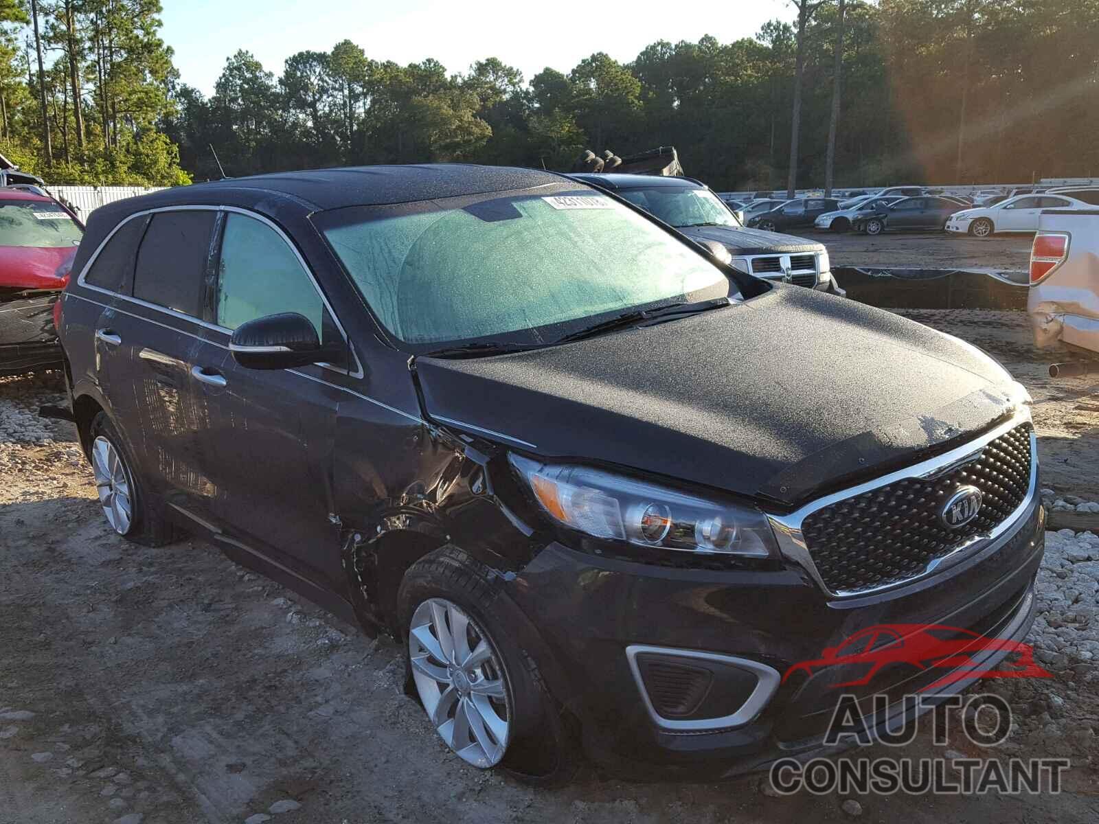 KIA SORENTO LX 2018 - 5XYPG4A39JG425352