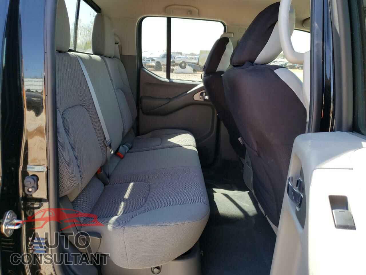 NISSAN FRONTIER 2018 - 1N6AD0ER1JN770841