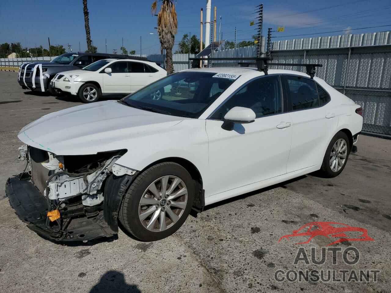 TOYOTA CAMRY 2018 - 4T1B11HK3JU077078