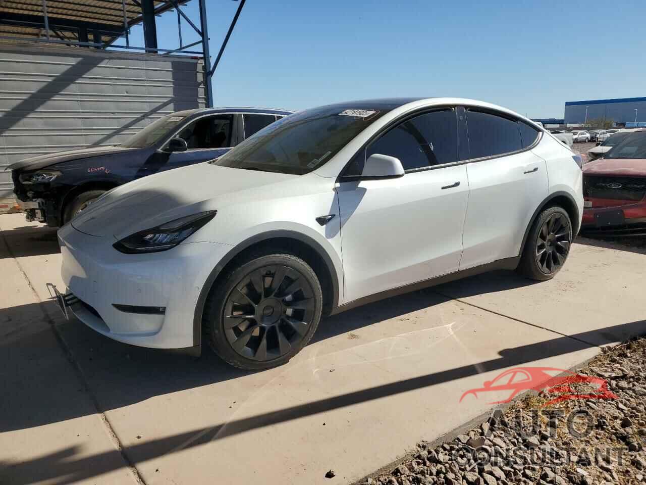 TESLA MODEL Y 2021 - 5YJYGDEE9MF173100
