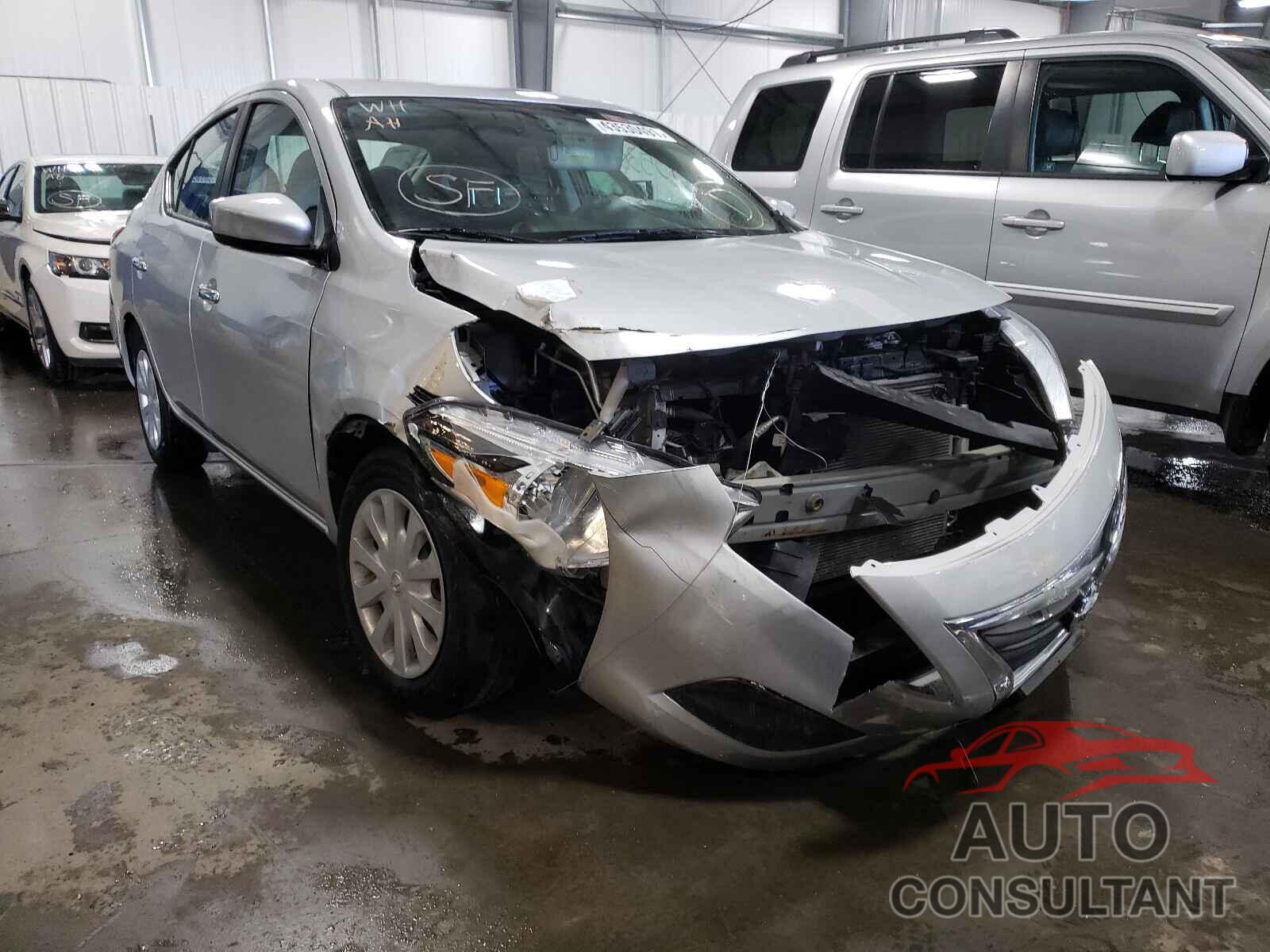 NISSAN VERSA 2018 - 3N1CN7APXJL885768