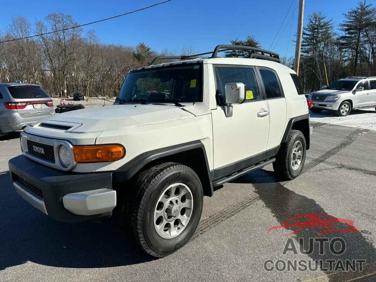 TOYOTA FJ CRUISER 2012 - JTEBU4BF5CK144086